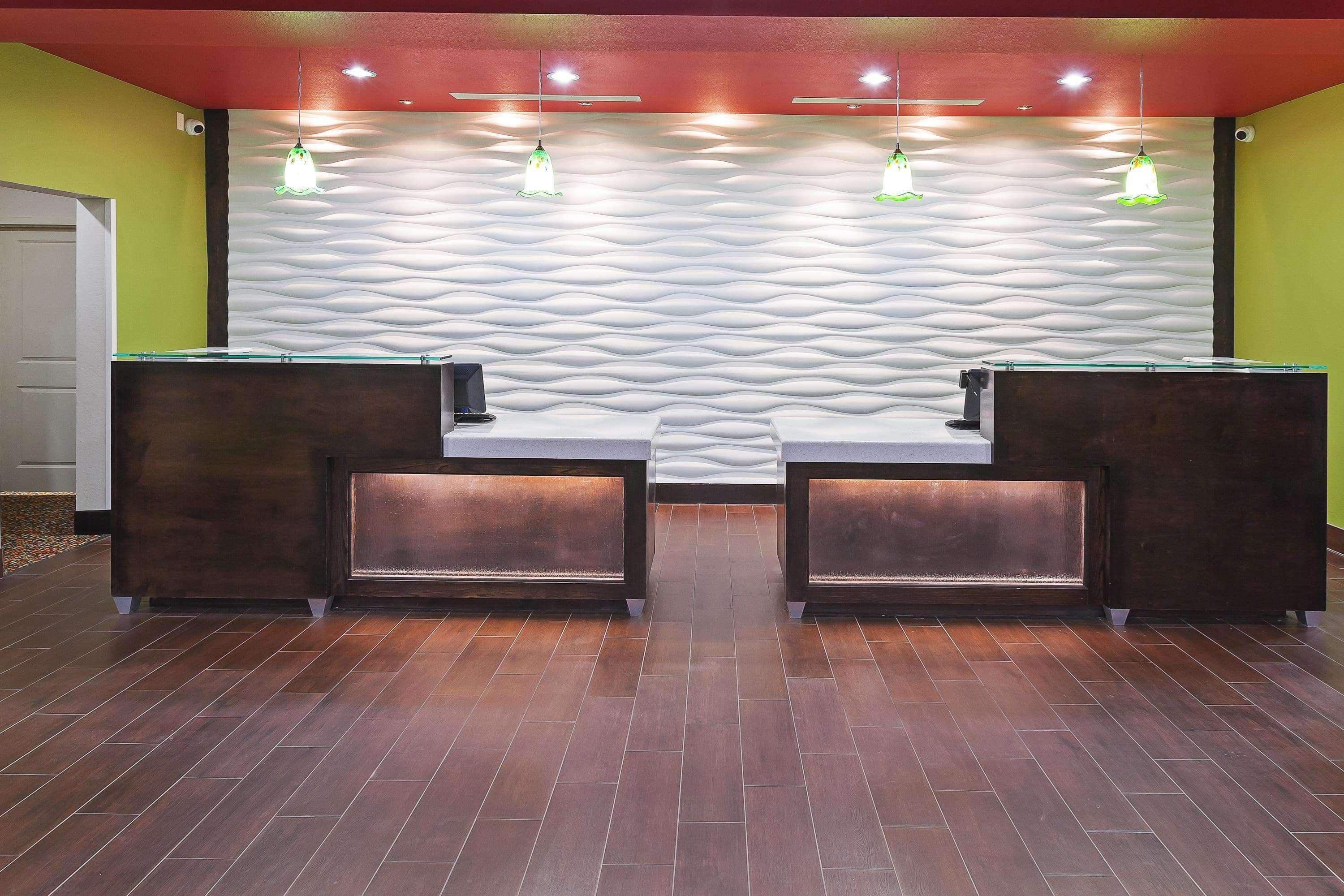 La Quinta By Wyndham Pearsall Bagian luar foto