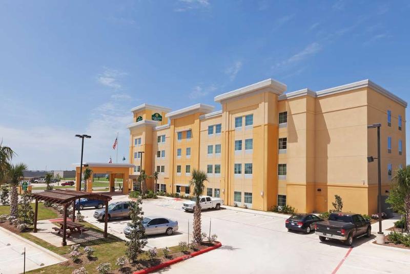 La Quinta By Wyndham Pearsall Bagian luar foto